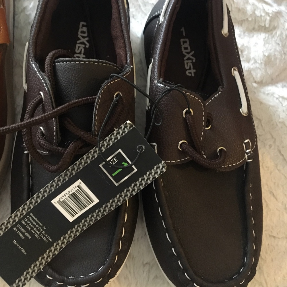 4 pair of boy shoes 1 and 1.5 size